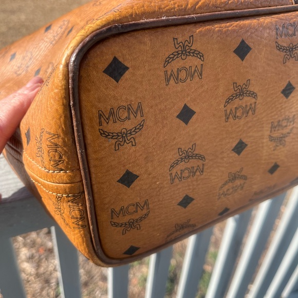 MCM Visetos Croc-embossed Green Central Stripe Shoulder Bag Tote - Picture 6 of 12